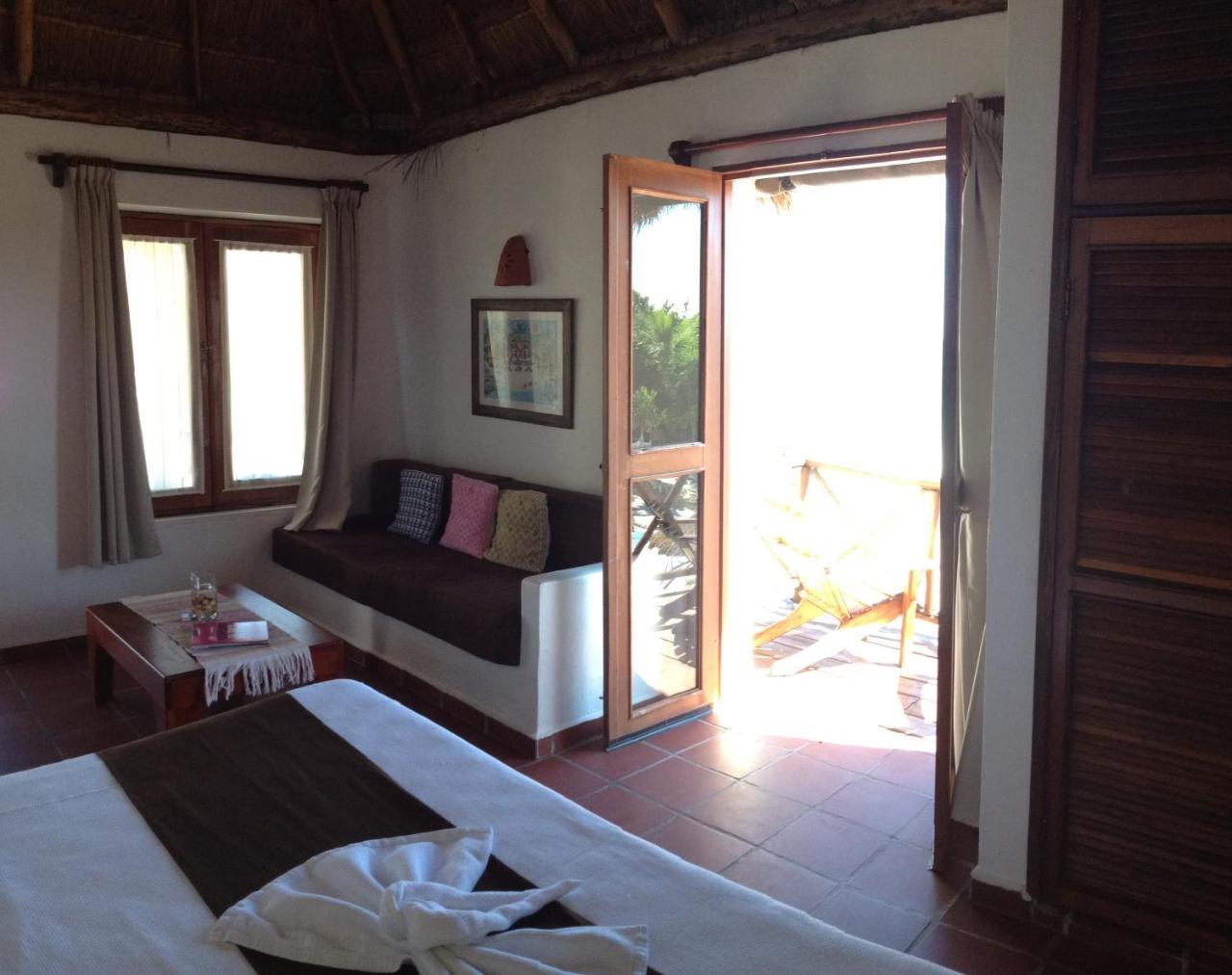 High Floor Room with Balcony and Sea View,706213057:JPEG